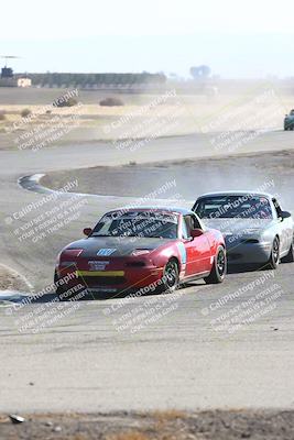 media/Nov-17-2024-CalClub SCCA (Sun) [[5252d9c58e]]/Group 4/Race (Off Ramp)/